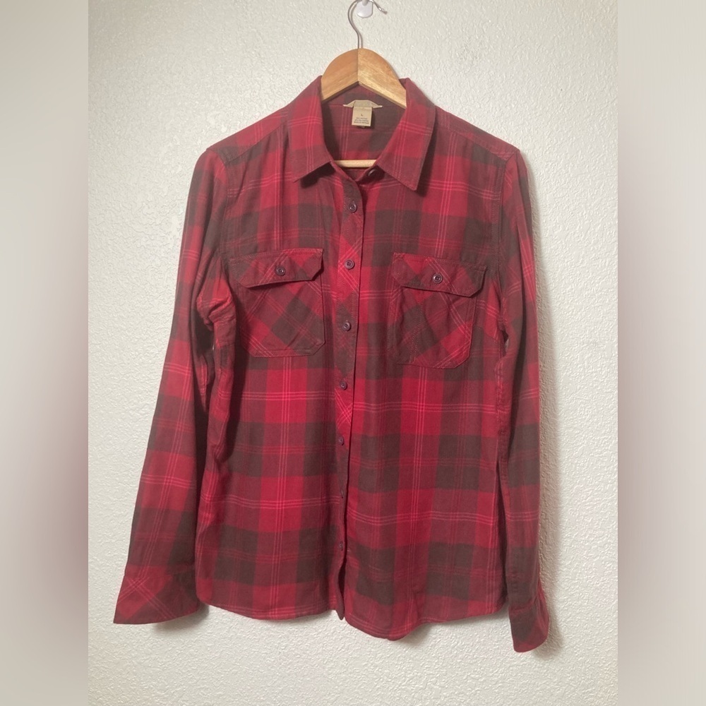 Duluth trading co red plaid flannel button down shirt long sleeve woman’s Large